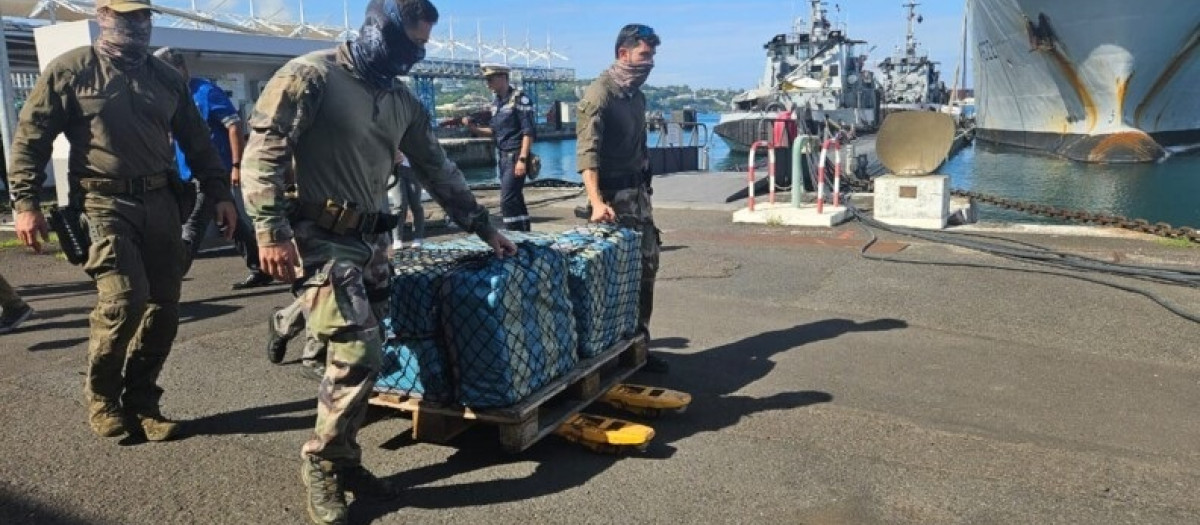 Incautación de cocaína del barco 'Raymi'

REMITIDA / HANDOUT por GENDARMERÍA DE LA POLINESIA FRANCESA
Fotografía remitida a medios de comunicación exclusivamente para ilustrar la noticia a la que hace referencia la imagen, y citando la procedencia de la imagen en la firma
29/12/2024