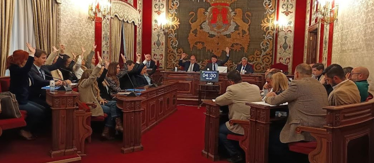 Pleno extraordinario de Ayuntamiento de Alicante