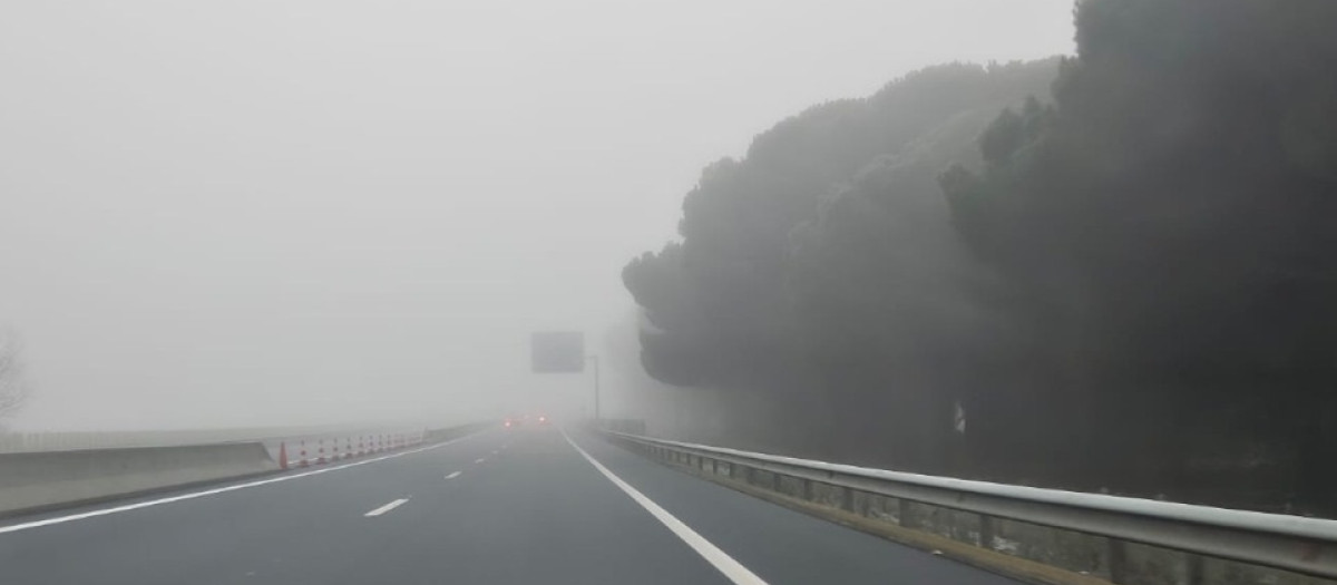 (Foto de ARCHIVO)
Tramo de autovía afectada por la niebla

EUROPA PRESS
25/12/2024