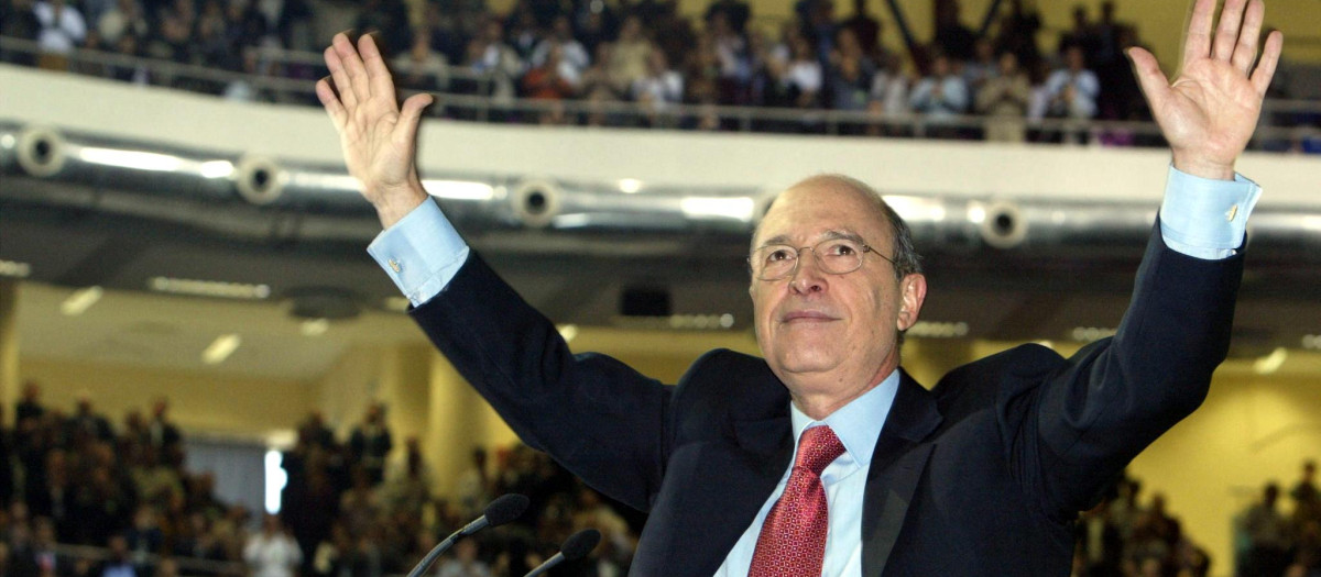 Ex primer ministro de Grecia (1996-2004) Costas Simitis