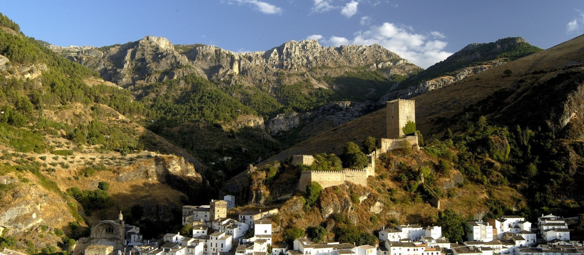 Vista de Cazorla

AYUNTAMIENTO DE CAZORLA
31/8/2004