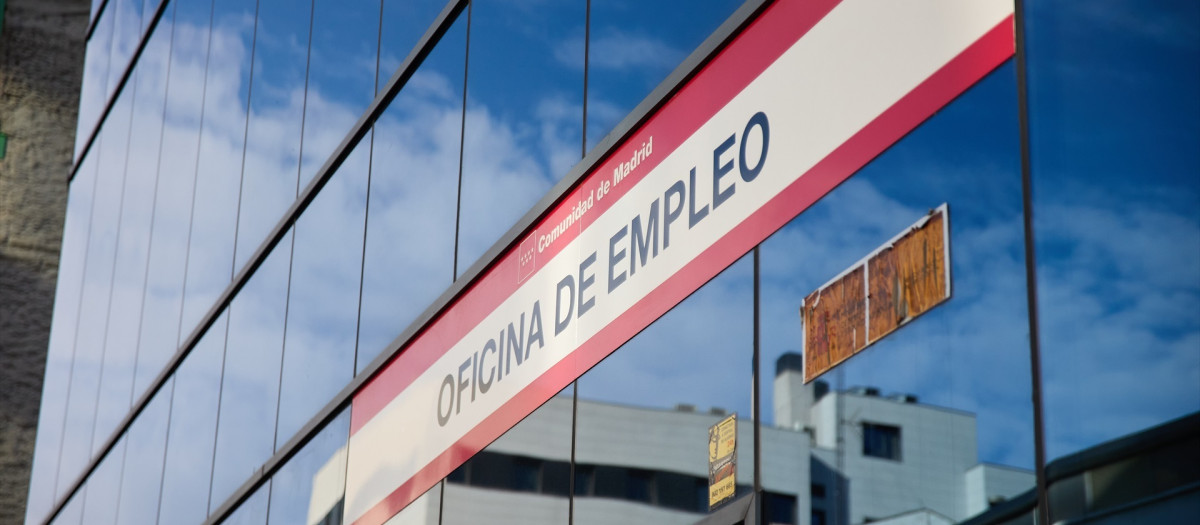 Una oficina del SEPE de la calle Miguel Yuste, en Madrid.