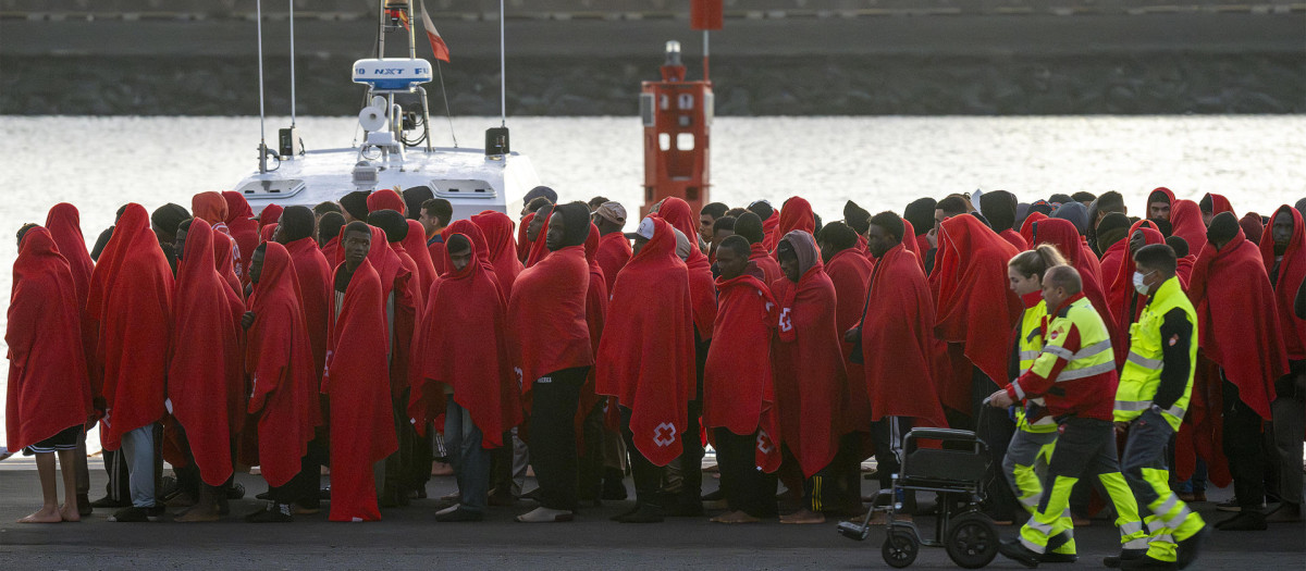 Inmigrantes llegados al puerto de Arrecife (Lanzarote)