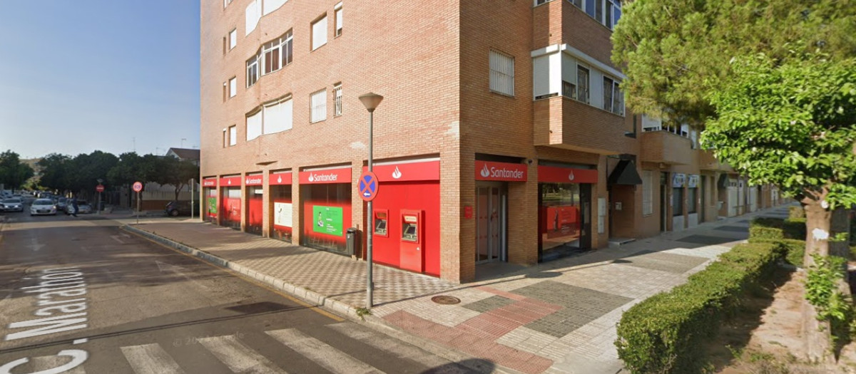 Sucursal del Banco Santander en Sevilla Este, lugar de los hechos