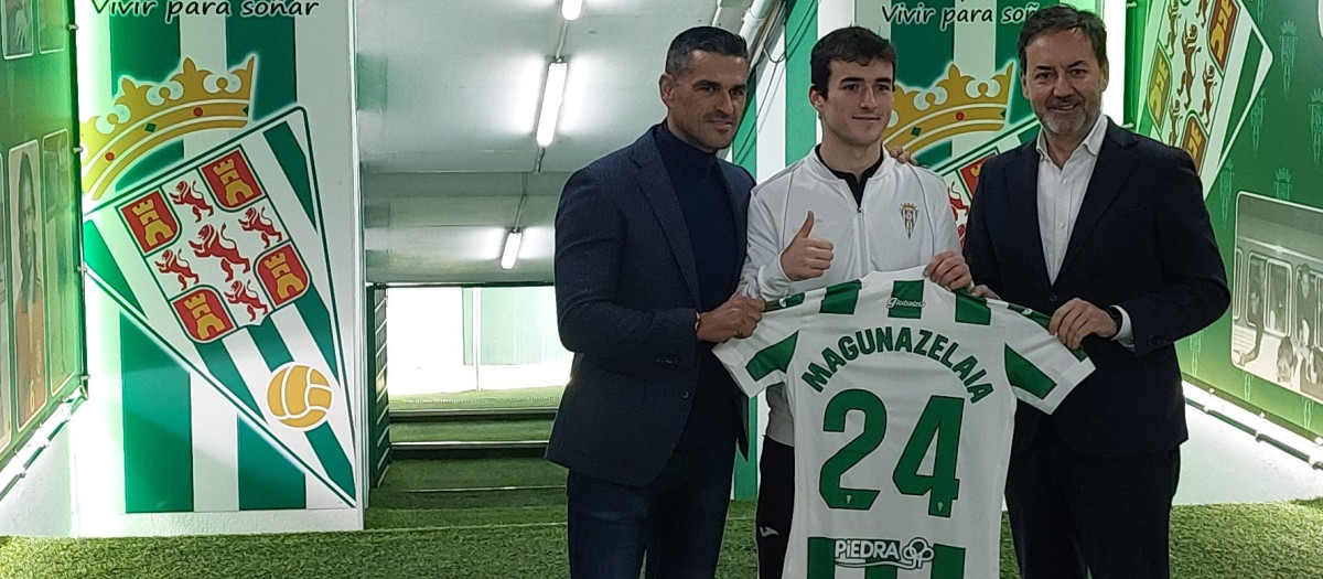 Jon Magunazelaia en su presentación