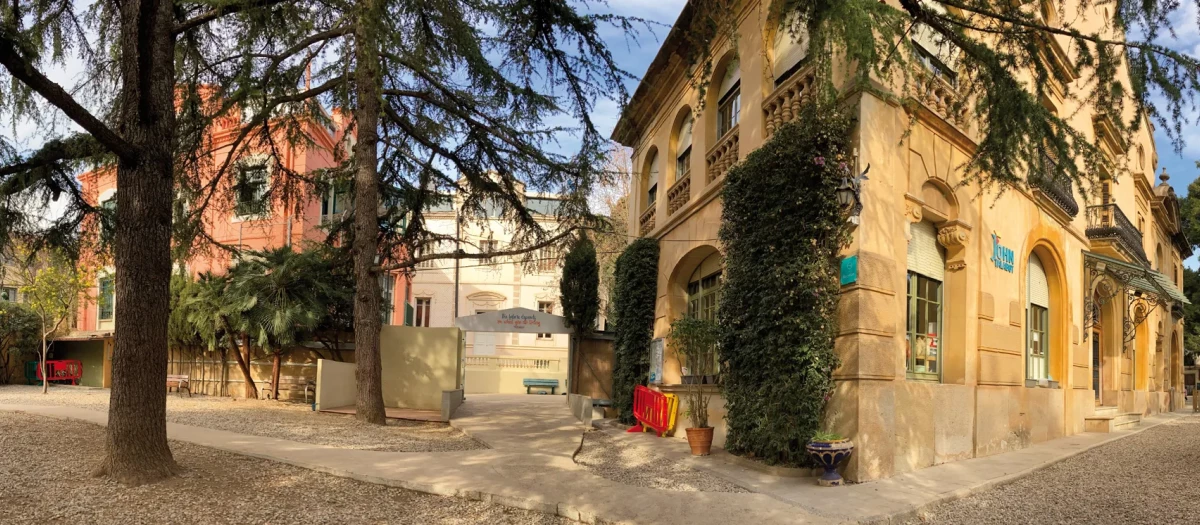 Vista del colegio John Talabot, el concertado más caro de Barcelona