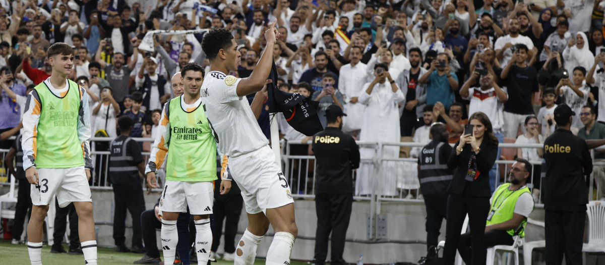 Jude Bellingham celebra el primer gol del Real Madrid ante el Mallorca