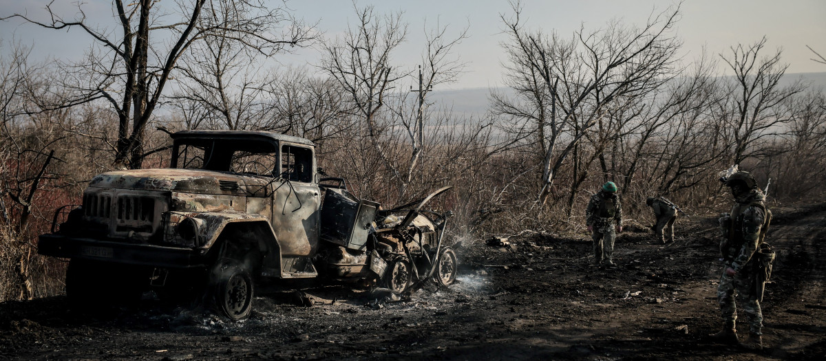 La 24.ª Brigada Mecanizada de las Fuerzas Armadas de Ucrania el 13 de enero de 2025, cerca de la ciudad de Chasiv Yar, en la región de Donetsk, Ucrania