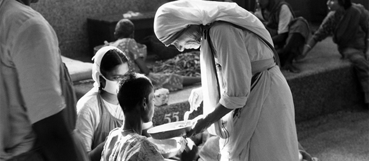 Madre Teresa, una "experta" en las obras de misericordia