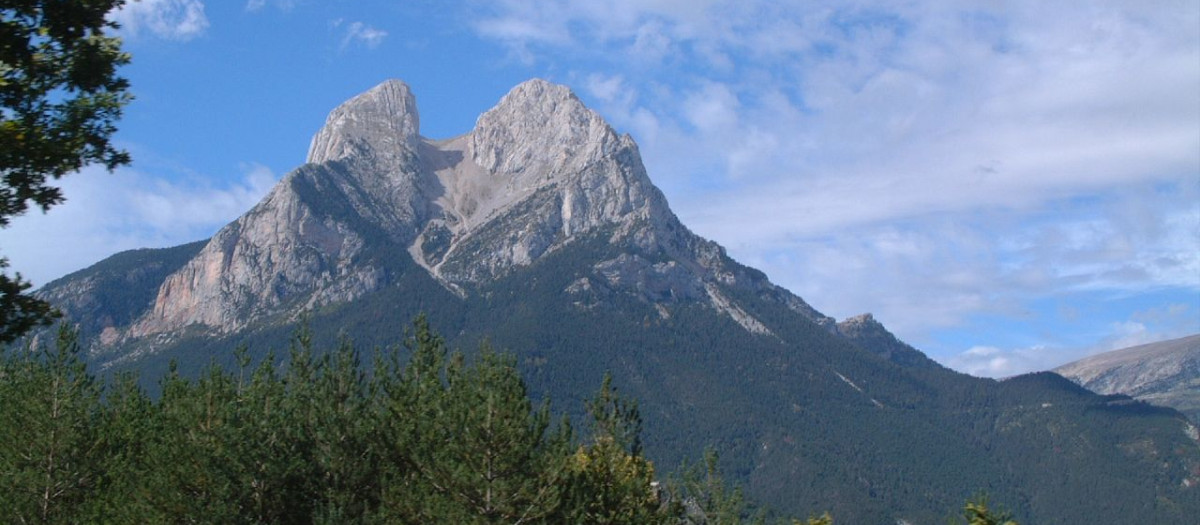 Vista del macizo del Pedraforca, parte de la ruta