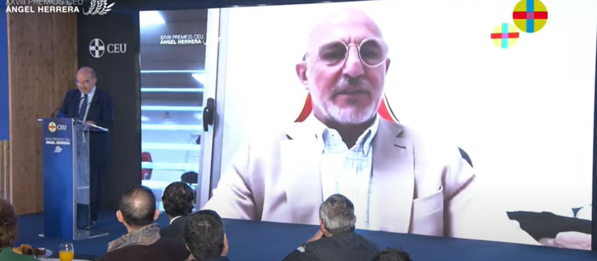 Luis de la Fuente, durante la ceremonia de los Premios Ángel Herrera