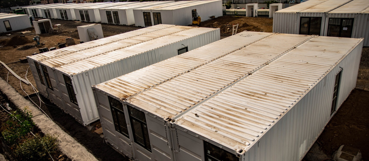 Casa modulares entregadas a los afectados del volcán de La Palma