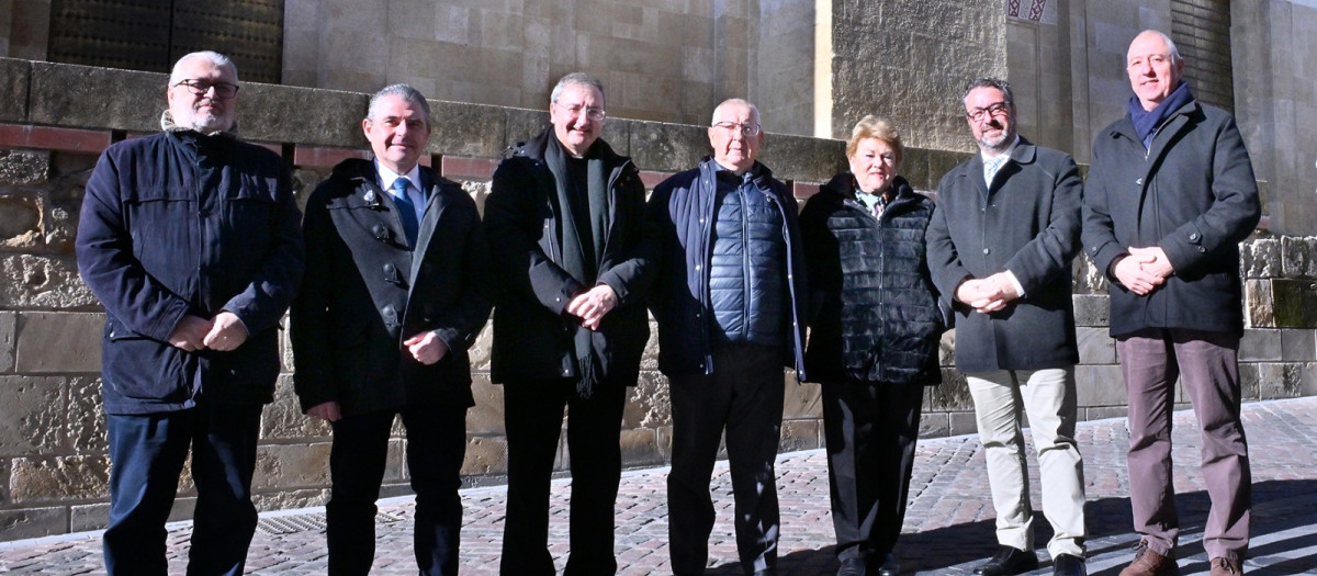 La Agrupación y el Cabildo estrechan sus lazos