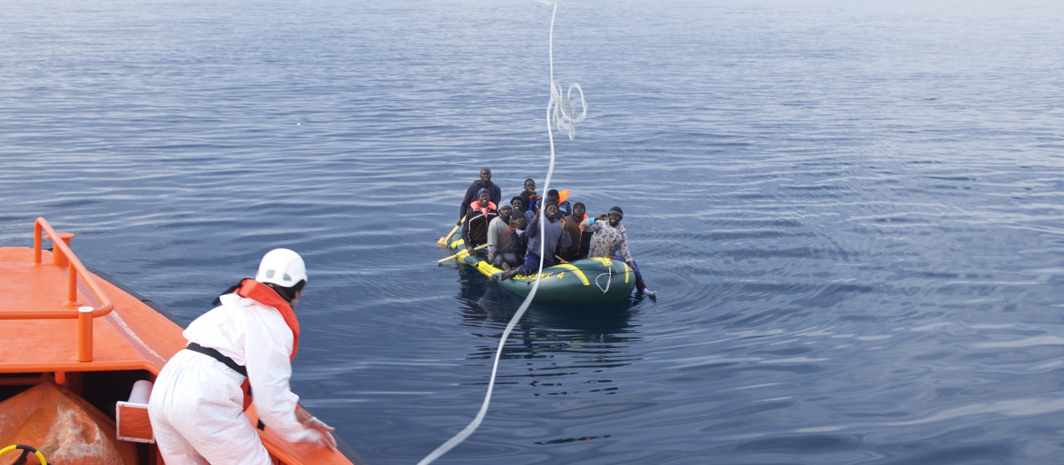 Imagen de archivo de un rescate a cuenta de Salvamento Marítimo