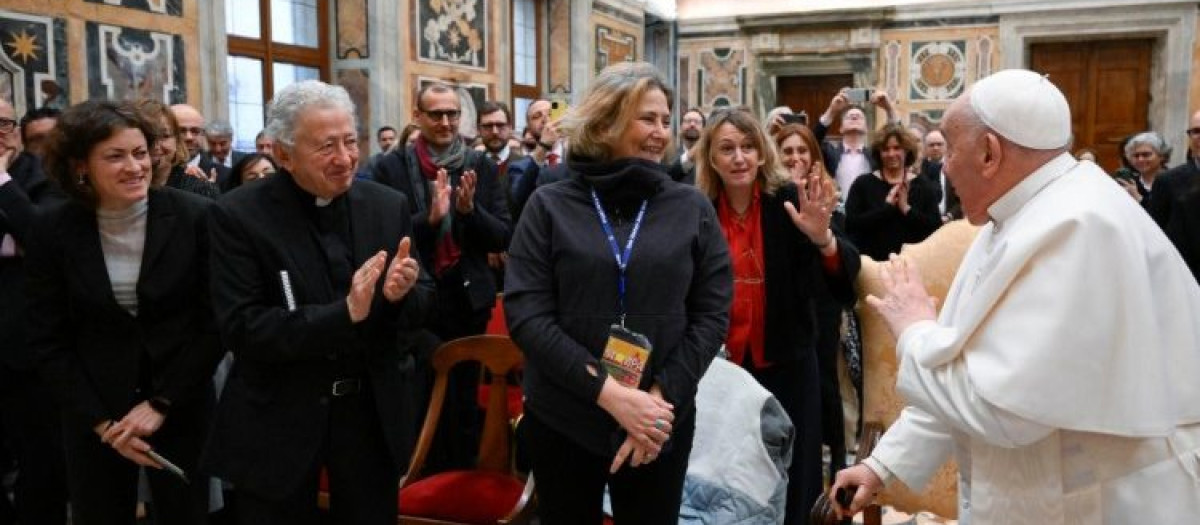 Francisco recibió ayer a miembros de la Asociación Internacional de Periodistas Acreditados ante la Santa Sede