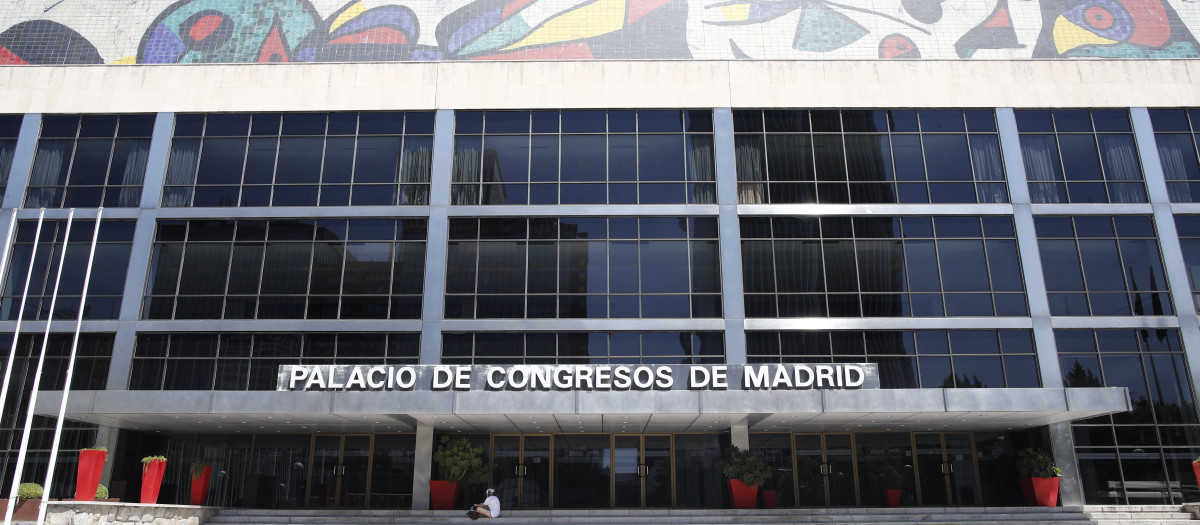 (Foto de ARCHIVO)
Imagen del exterior del Palacio de Congresos de Madrid situado en el número 99 del Paseo de la Castellana.

Eduardo Parra / Europa Press
05/7/2019