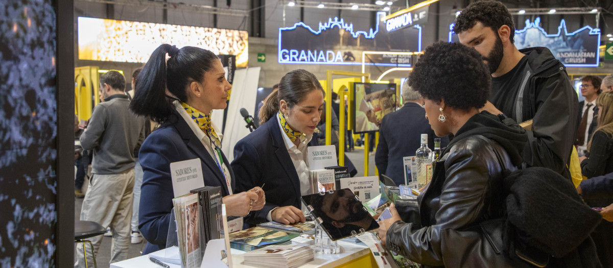 Ambiente del estand de Córdoba en FITUR