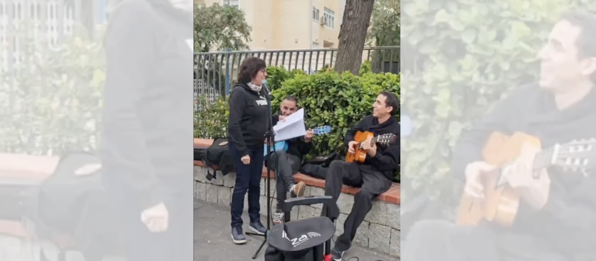 Un micrófono, dos guitarras y un amplificador han sido las armas de estos vecinos para protestar