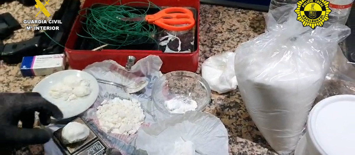 Droga incautada en la operación realizada en Rafelbuñol, Valencia