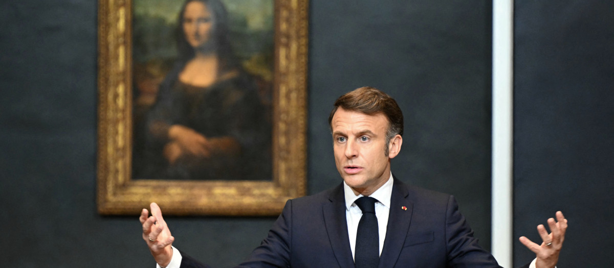 Macron presentó su proyecto para el Louvre ante la 'Gioconda'