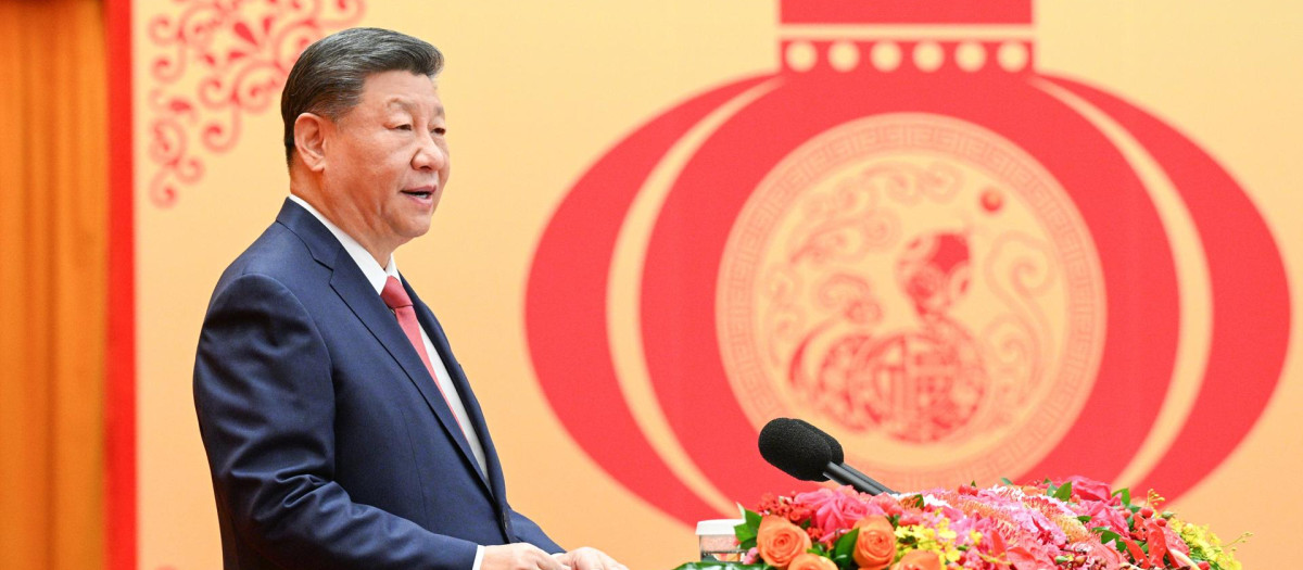 Beijing (China), 27/01/2025.- Chinese President Xi Jinping, also general secretary of the Communist Party of China (CPC) Central Committee and chairman of the Central Military Commission, delivers a speech at a high-level reception to ring in the Chinese New Year at the Great Hall of the People in Beijing, China, 27 January 2025. The CPC Central Committee and the State Council held the reception in Beijing on 27 January. EFE/EPA/XINHUA / LI XUEREN CHINA OUT / UK AND IRELAND OUT / MANDATORY CREDIT EDITORIAL USE ONLY