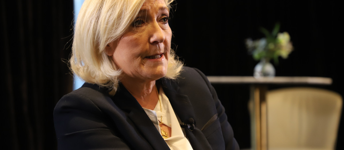 Marine Le Pen durante la entrevista con El Debate