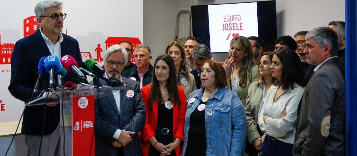 El parlamentario ha presentado su candidatura en una rueda de prensa oficial