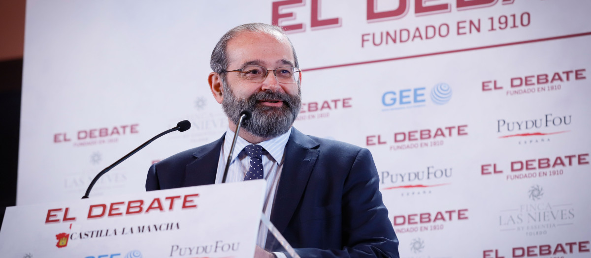 Alfonso Bullón de Mendoza, presidente de la ACdP y El debate