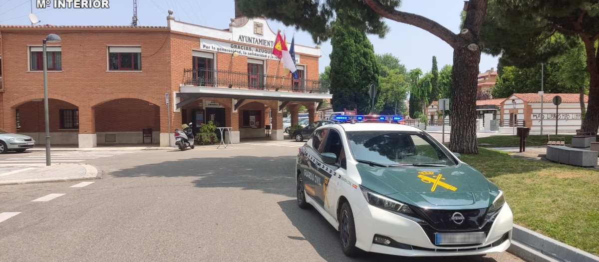 (Foto de ARCHIVO)
Cinco detenidos como presuntos responsables de robos en el interior de vehículos en Azuqueca de Henares y Alovera
GUARDIA CIVIL
28/6/2023