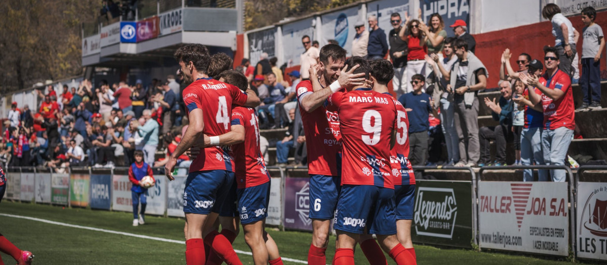 El Olot sigue la filosofía del Athletic apostando por jugadores nacidos y formados en los Países Catalanes