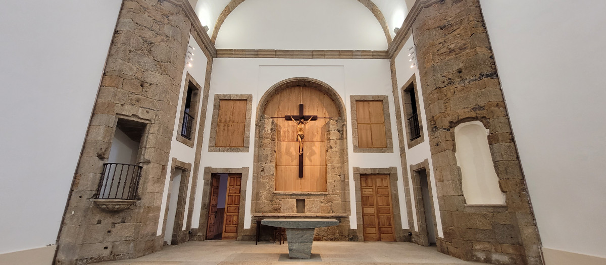 Interior de la iglesia de Dolores de Ferrol