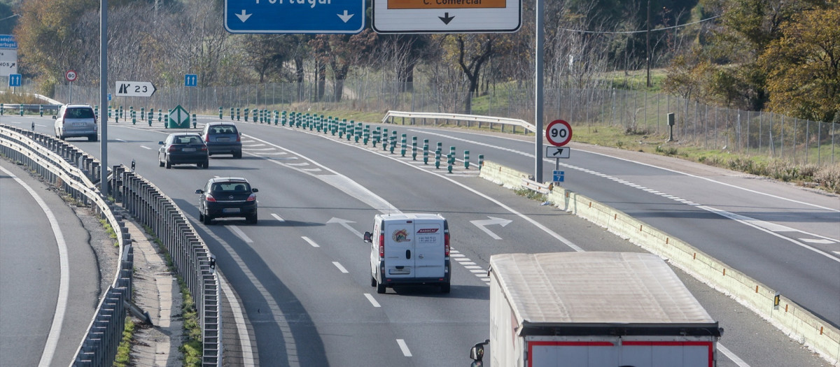 Circulación moderada en la autovía de Extremadura, la A-5,