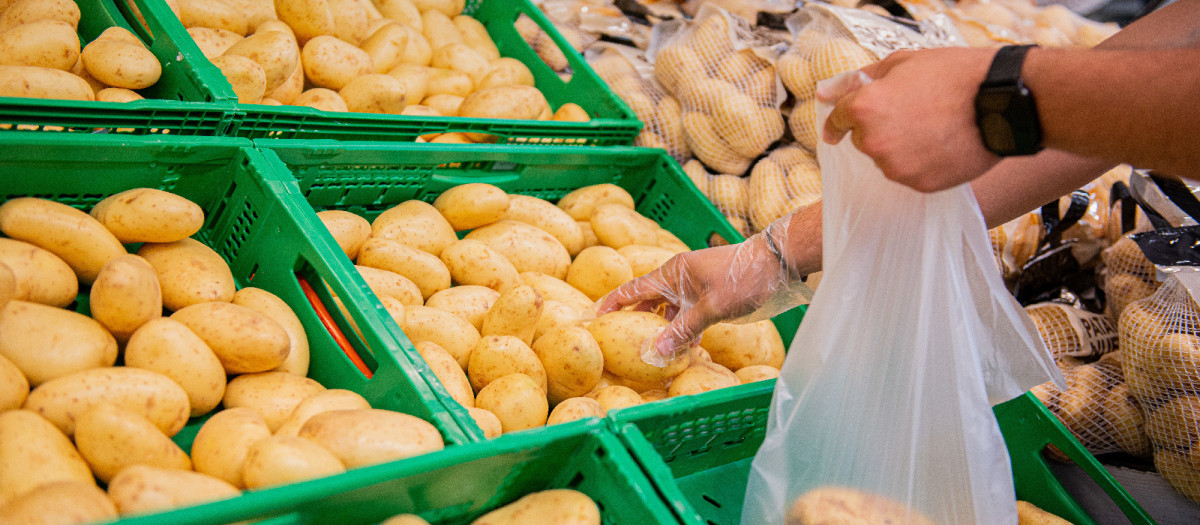 Patatas en supermercado