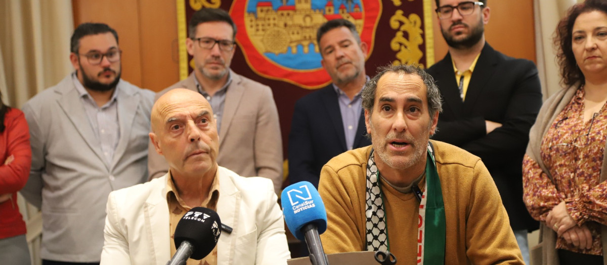 Los portavoces del PSOE y Hacemos Córdoba, Antonio Hurtado y Juan Hidalgo, respectivamente