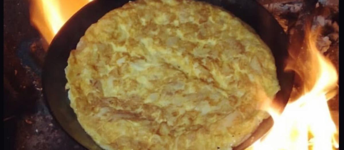 Una forma de cocinar la tortilla que le da un sabor muy particular