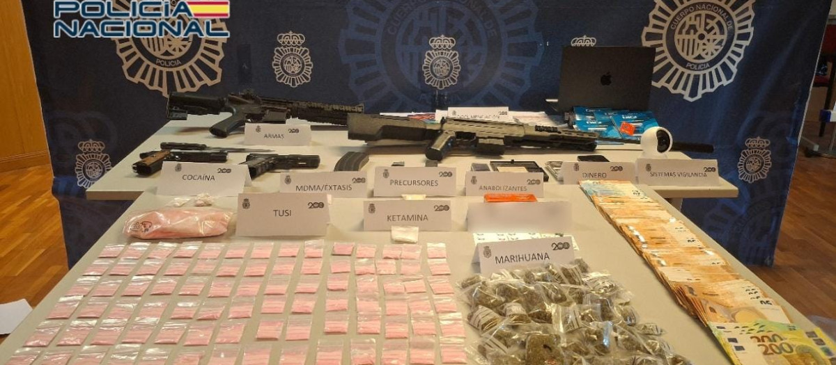 Material incautado durante la operación policial