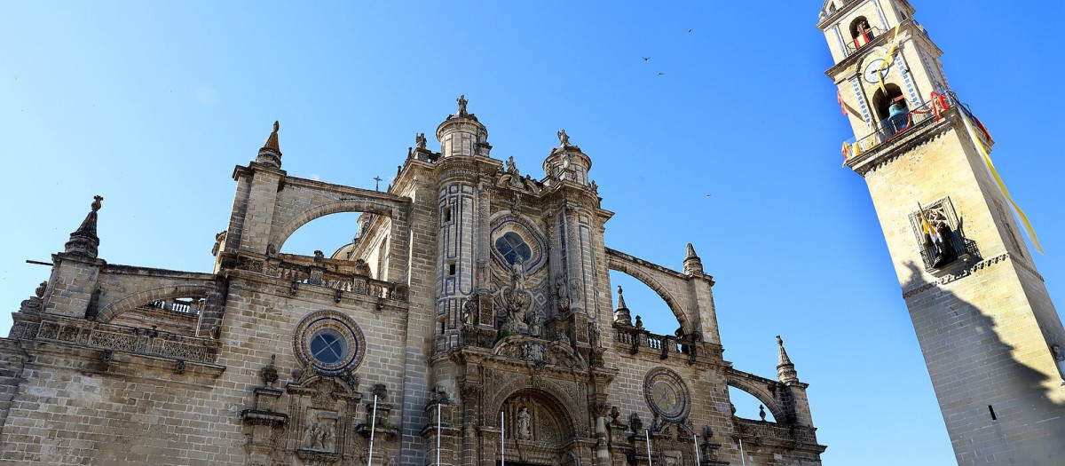 Vista exterior de la Catedral de Jerez de la Frontera.