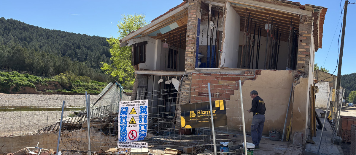 Casa de una vecina 6 meses después de la dana en Hortunas, Requena