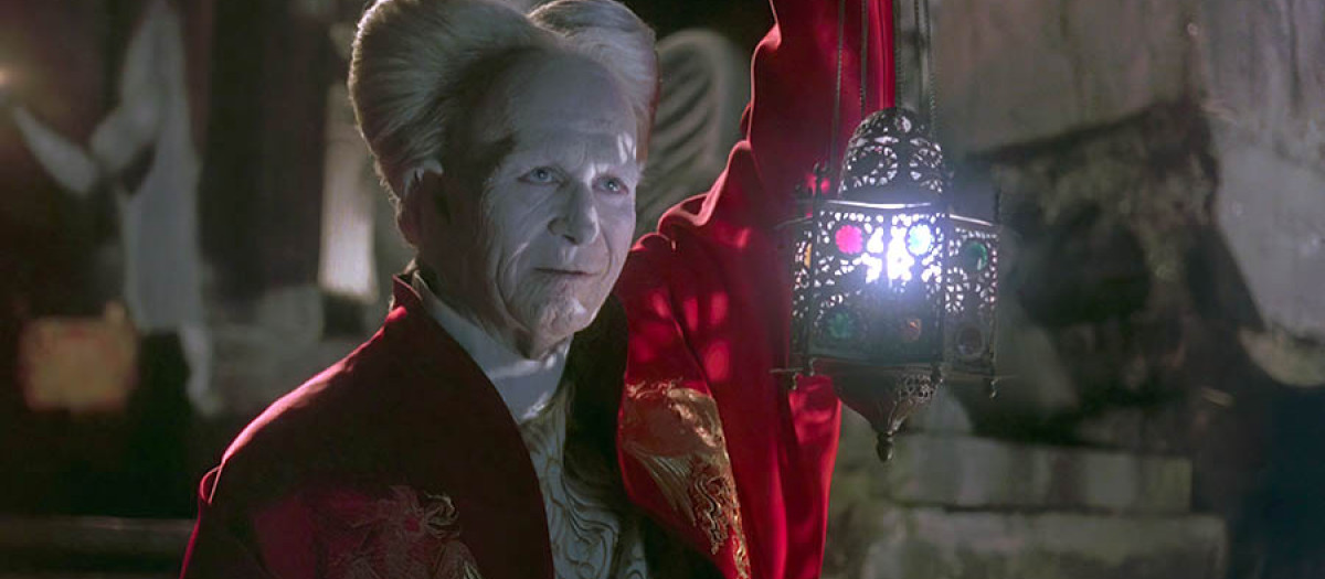 Fotograma de la película 'Drácula de Bram Stocker' con Gary Oldman como el conde Drácula