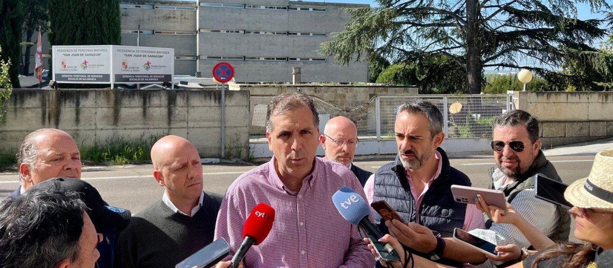 Samuel Vázquez atiende a los medios en Salamanca.

EUROPA PRESS
25/4/2025