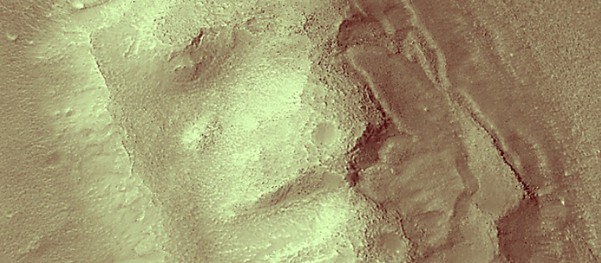 Del amanecer al atardecer en el mimetolito marciano
REMITIDA / HANDOUT por NASA/JPL-CALTECH/UARIZONA
Fotografía remitida a medios de comunicación exclusivamente para ilustrar la noticia a la que hace referencia la imagen, y citando la procedencia de la imagen en la firma
25/4/2025