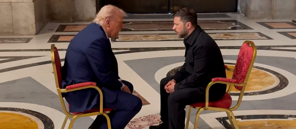 Trump y Zelenski improvisan un encuentro poco antes del funeral del Papa Francisco