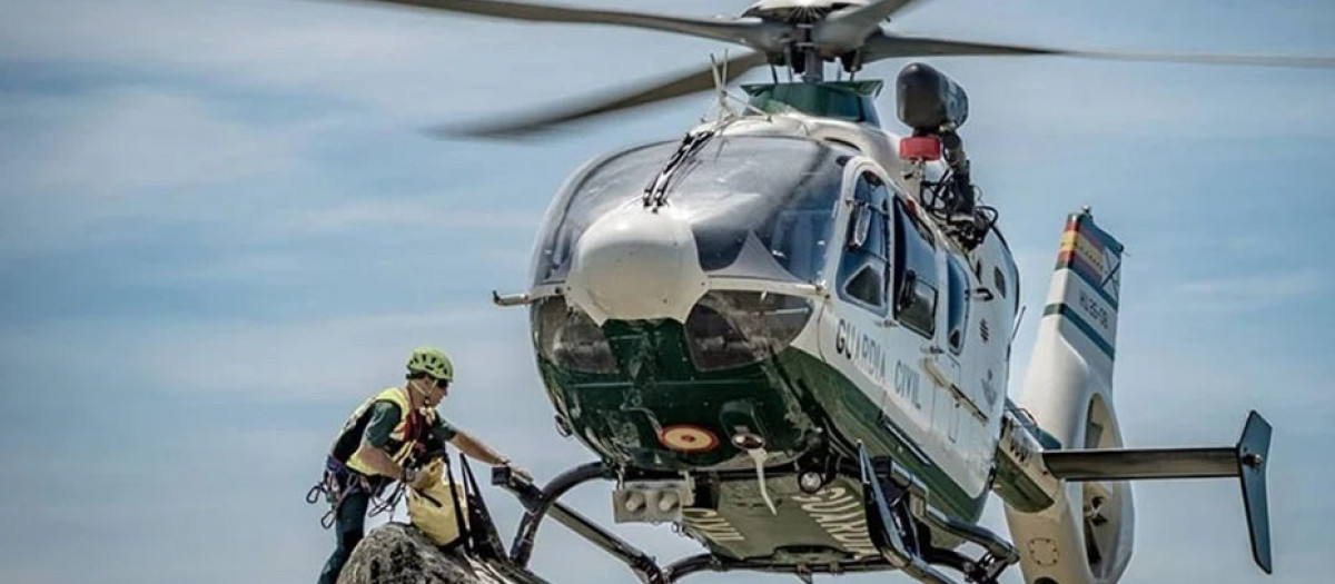 Fue en la tarde de este domingo cuando el servicio de Emergencias 112 dio la noticia de la muerte de un esquiador de montaña por causas que aún se investigan
REMITIDA / HANDOUT por 112 ANDALUCÍA
Fotografía remitida a medios de comunicación exclusivamente para ilustrar la noticia a la que hace referencia la imagen, y citando la procedencia de la imagen en la firma
27/4/2025
