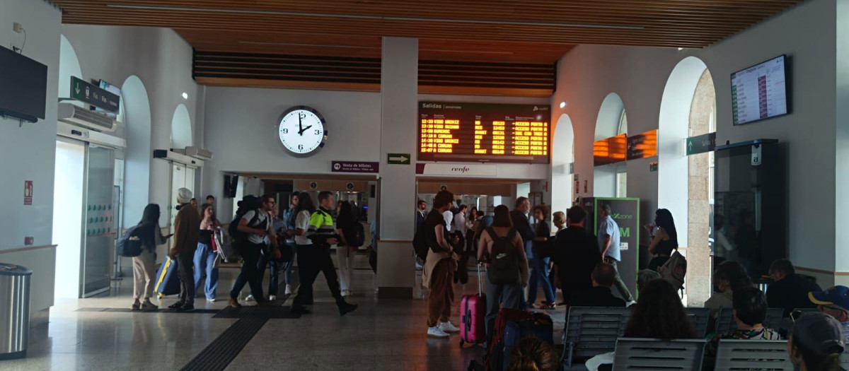Imagen de la estación de trenes de Santiago de Compostela
EUROPA PRESS
28/4/2025