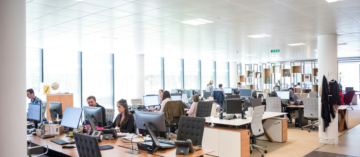Banco Santander demuestra su compromiso en esta materia con otras acciones como la formación de Cyber Heroes