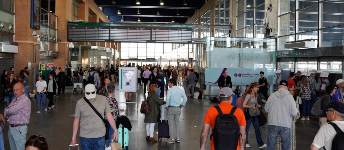 Estación de Córdoba Adif, esta mañana tras el apagón