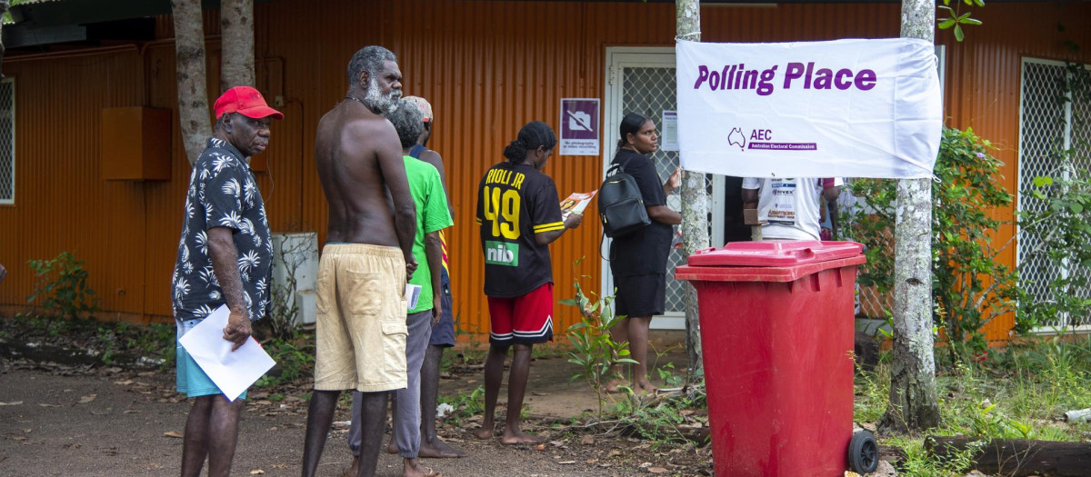 En las partes más remotas de Australia la votación ya lleva días en marcha