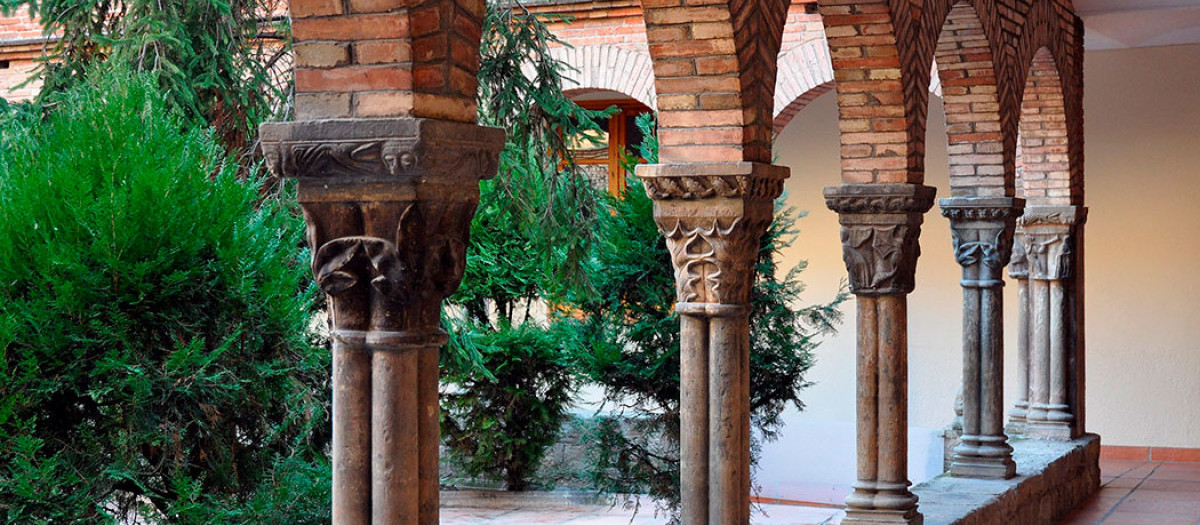 Claustro del monasterio de las capuchinas de Manresa