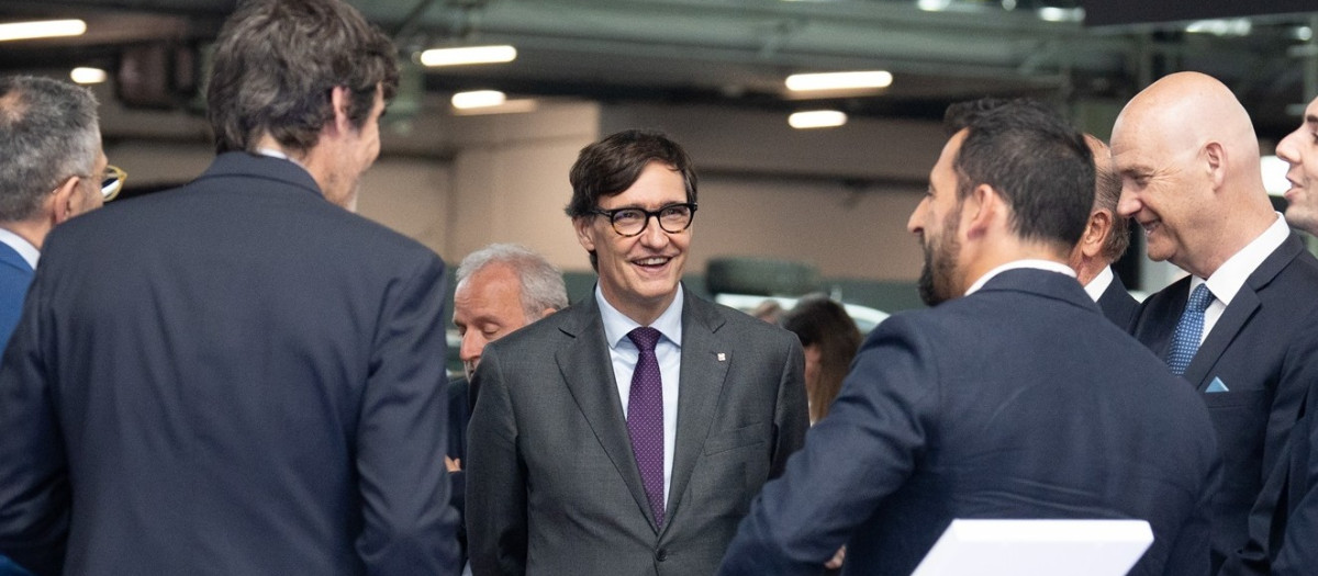 El presidente de la Generalitat, Salvador Illa, durante la inauguración del Automobile 2025