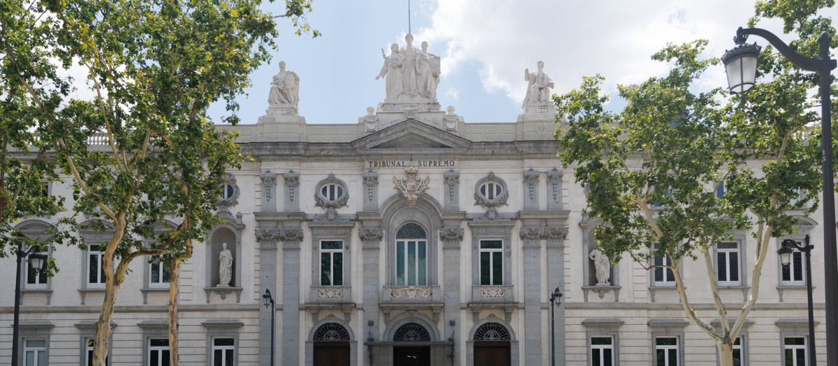 Fachada del Tribunal Supremo en Madrid (España)